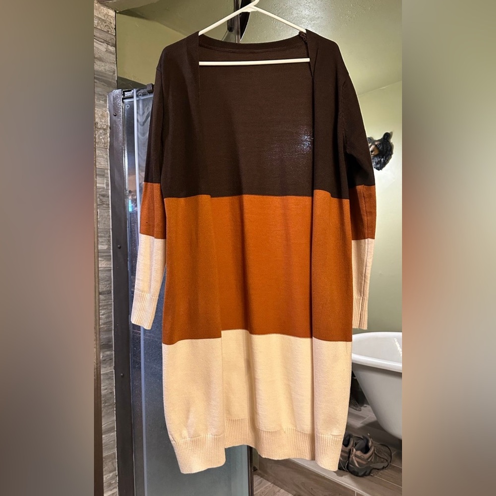 Cardigan - Picture 4 of 4